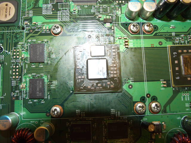 Xbox 360 GPU Flux cleaned - Click to enlarge